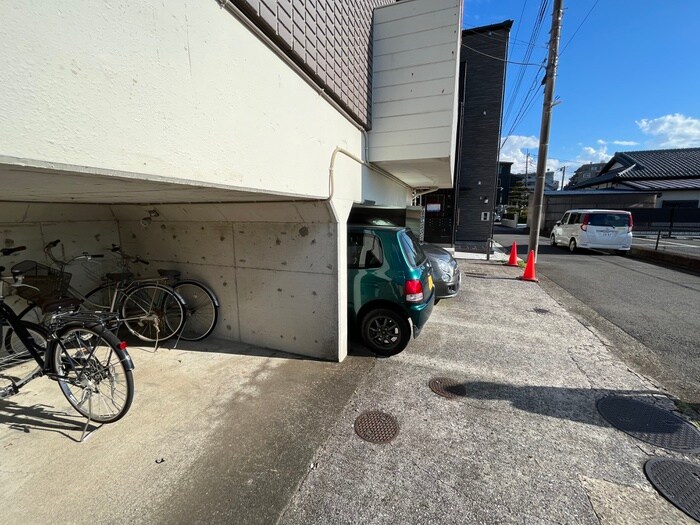 Ｋ・フラットの物件外観写真