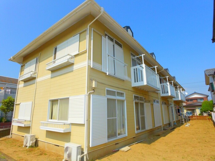 ジョイフル芝山の物件外観写真