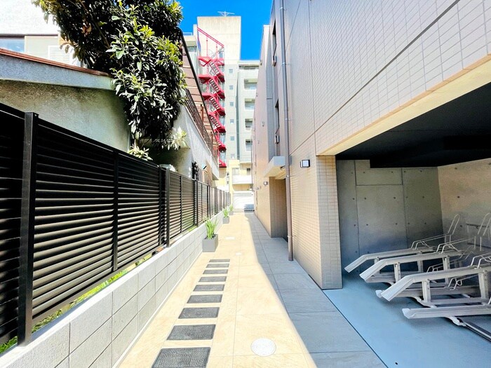 コンポジット王子の物件外観写真