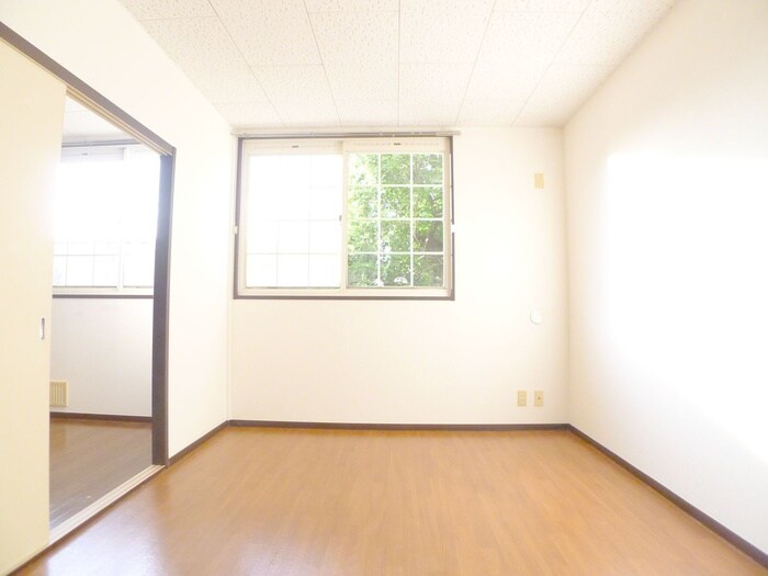 ビラ若芝の物件内観写真