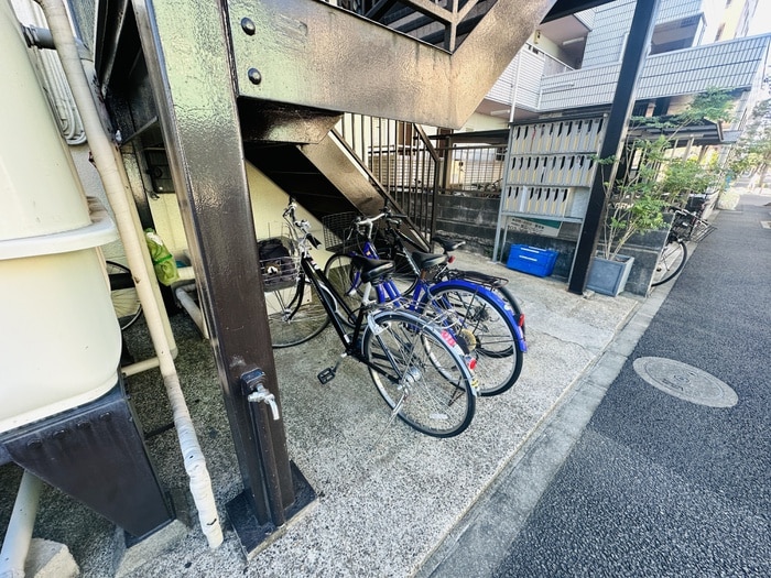 フローラ５の物件外観写真