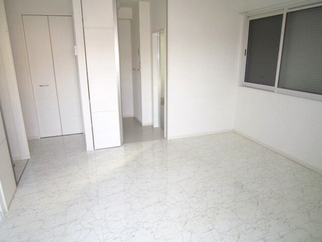 ベロ－ナモレの物件内観写真