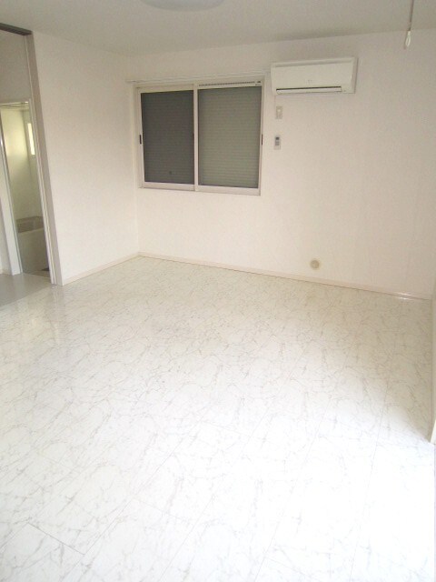 ベロ－ナモレの物件内観写真