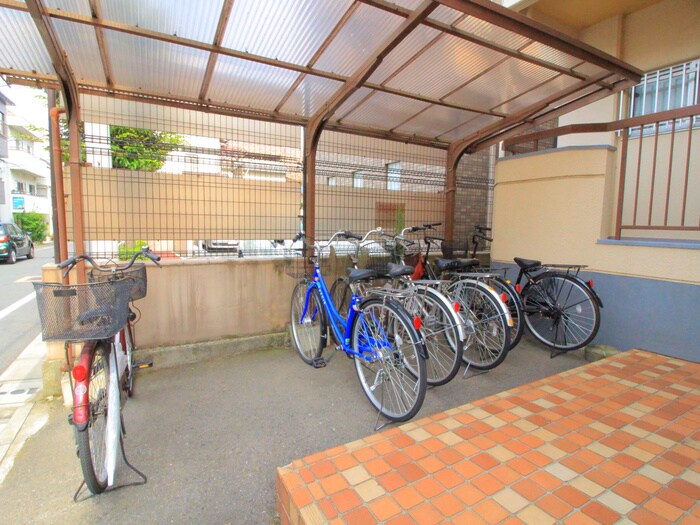 木口マンションの物件外観写真