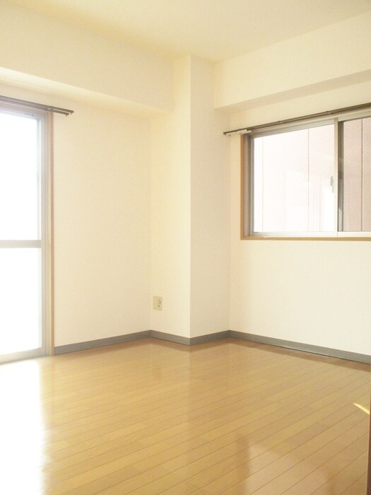 サンクリスタル関の物件内観写真