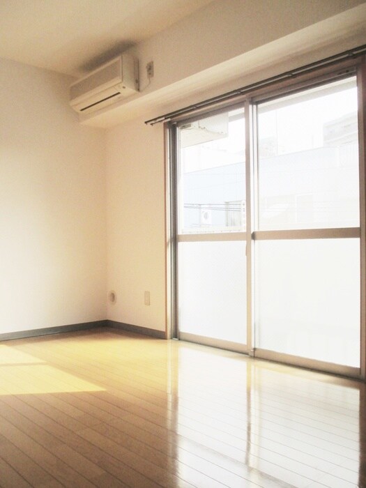 サンクリスタル関の物件内観写真