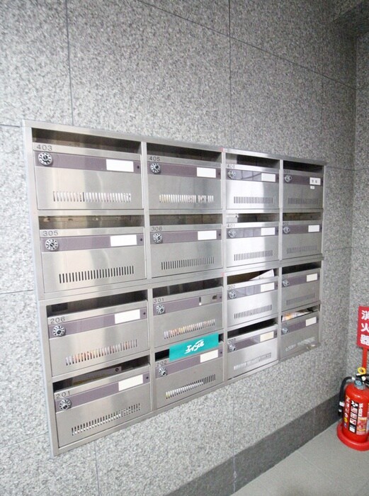 サンクリスタル関の物件外観写真