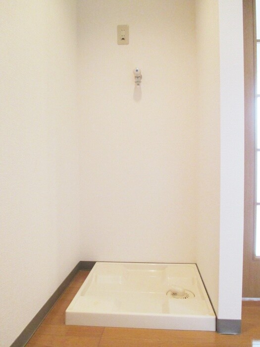 サンクリスタル関の物件内観写真