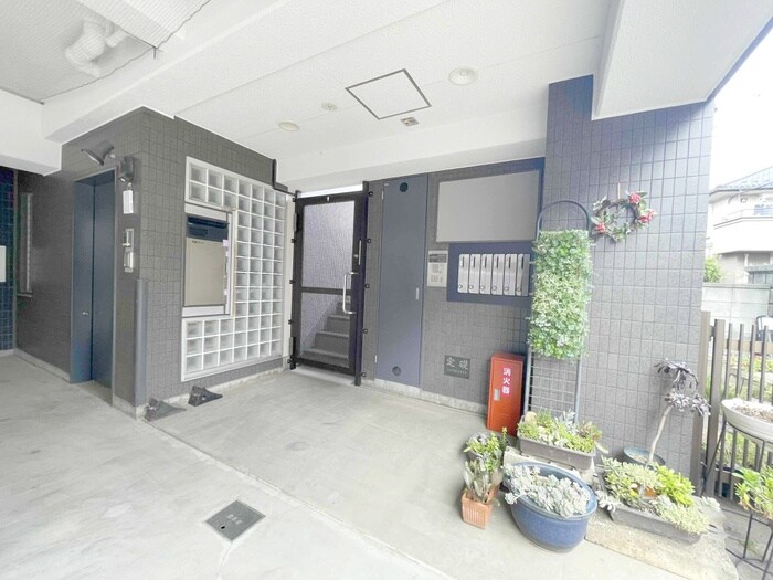 石橋ビルの物件外観写真