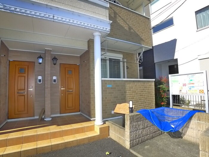 カーサリエートの物件外観写真