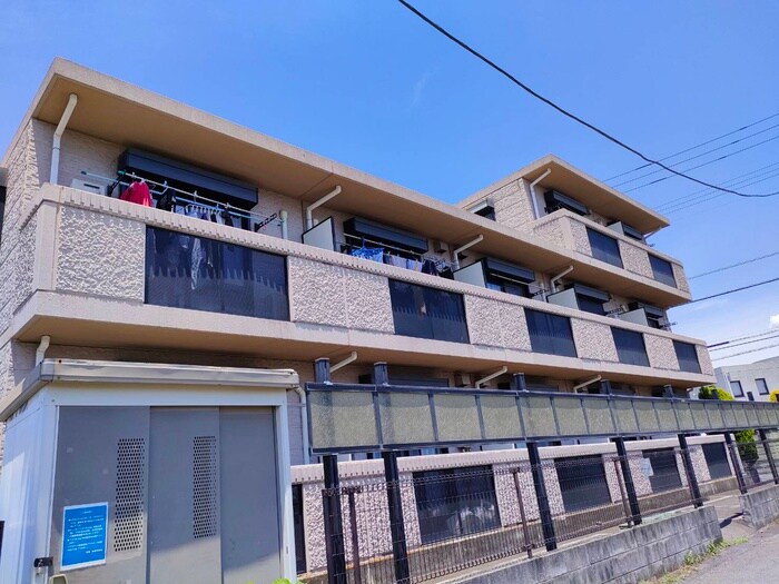 グリーンウエストの物件外観写真