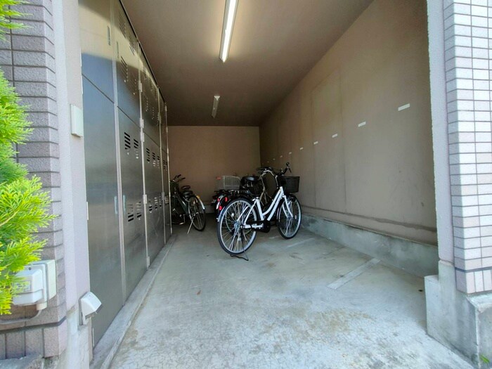 グリーンウエストの物件外観写真