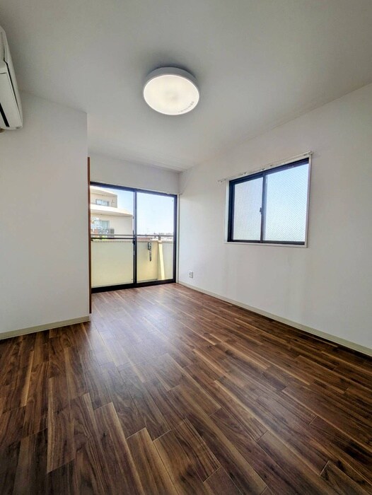 カドヤビルの物件内観写真