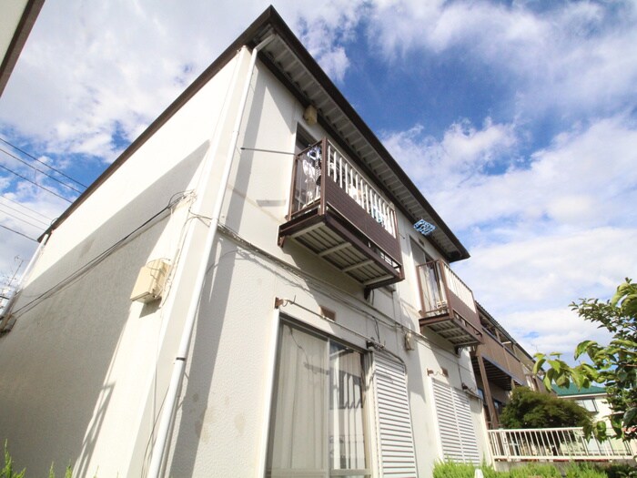 ハイツひよどりB棟の物件外観写真