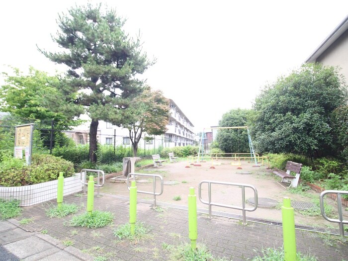 ハイツひよどりB棟の物件外観写真