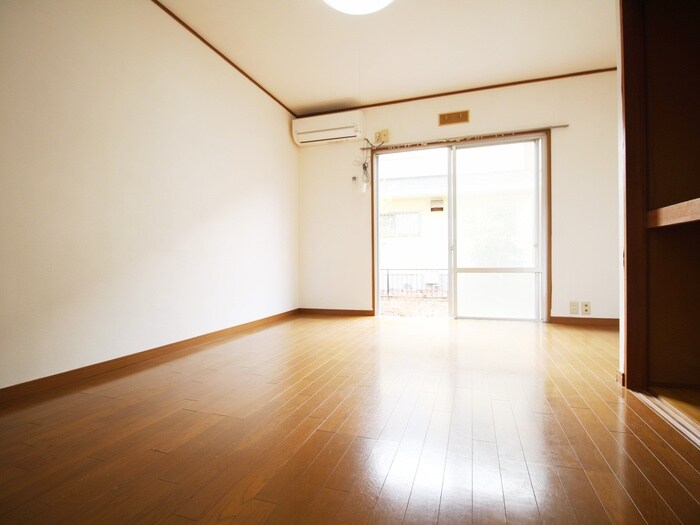 ハイツひよどりB棟の物件内観写真