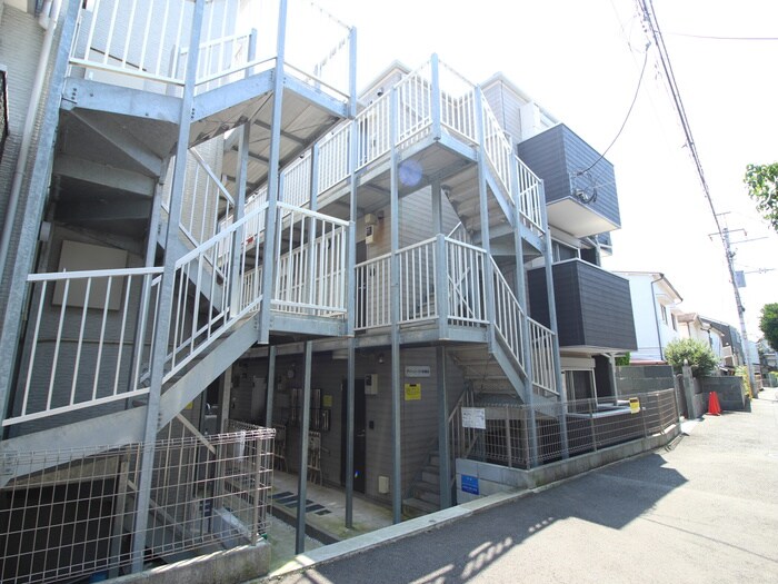 グリーンハイツ西横浜の物件外観写真