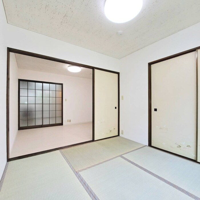 ホワイトパレスの物件内観写真