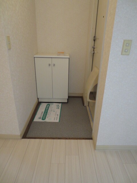 オゾンガ－デンＢの物件内観写真