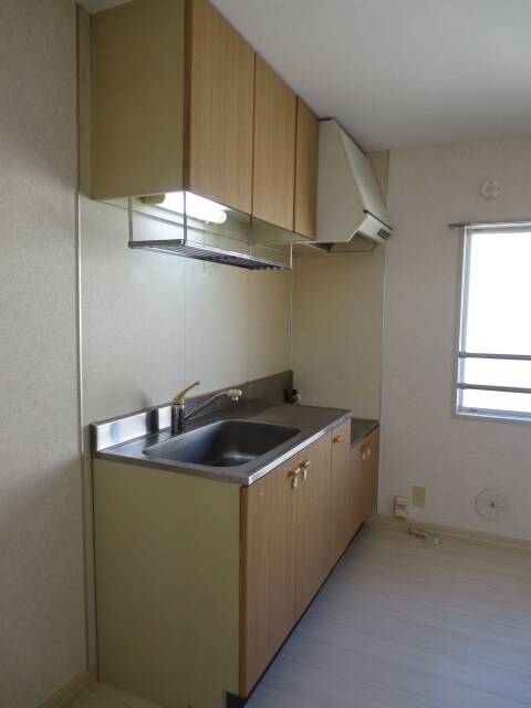 オゾンガ－デンＢの物件内観写真