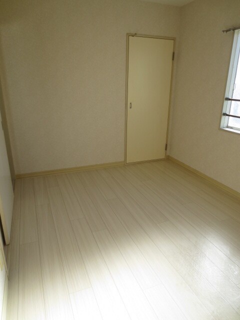 オゾンガ－デンＢの物件内観写真