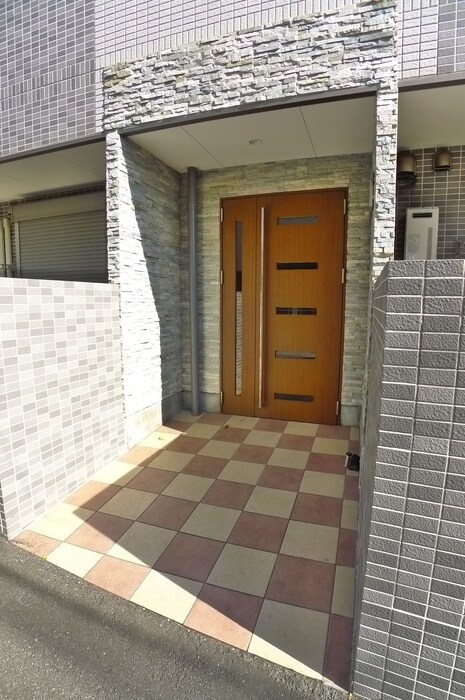 プランドール千葉の物件外観写真