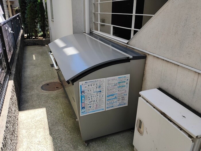 ソサエティ新中野の物件外観写真