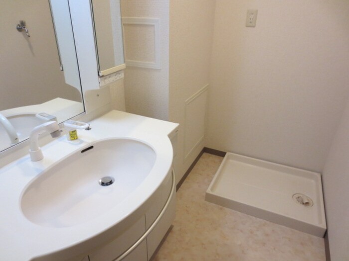 オーパスホームズ白山の物件内観写真