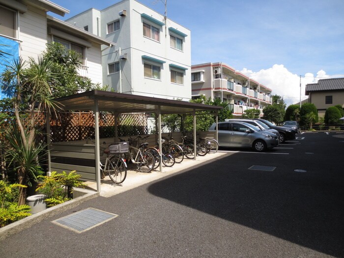 ポム・ドゥ・パンの物件外観写真