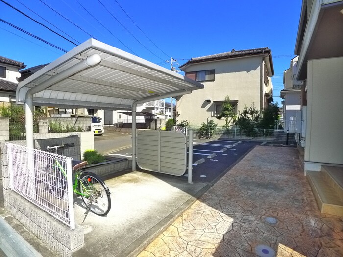 グランツの物件外観写真