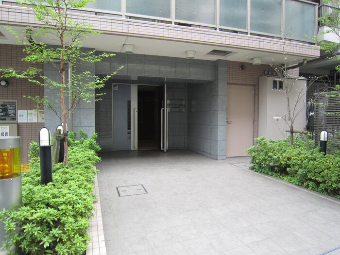 ドゥーエ横濱台町の物件外観写真