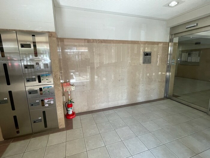 ロイヤルクマイの物件外観写真