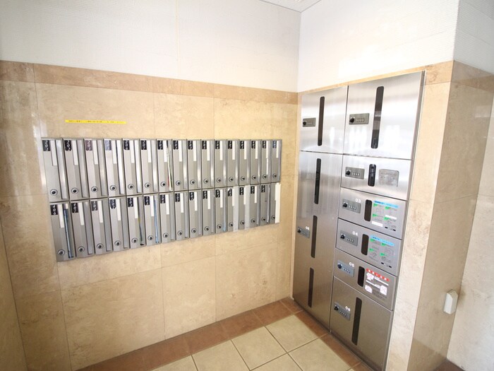 ロイヤルクマイの物件外観写真