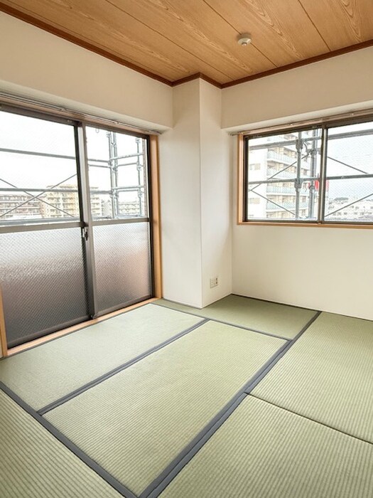 ロイヤルクマイの物件内観写真