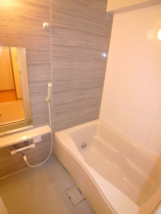 ロイヤルクマイの物件内観写真