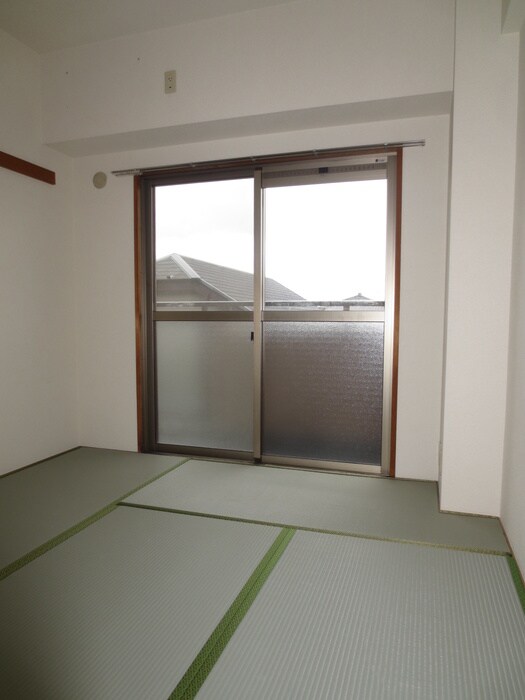 ラフィーネ壹番館の物件内観写真