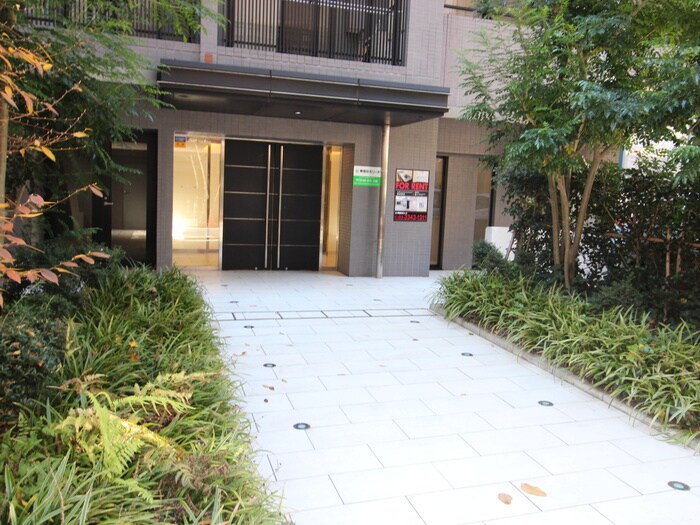 レキシントン・スクエア新宿御苑の物件外観写真