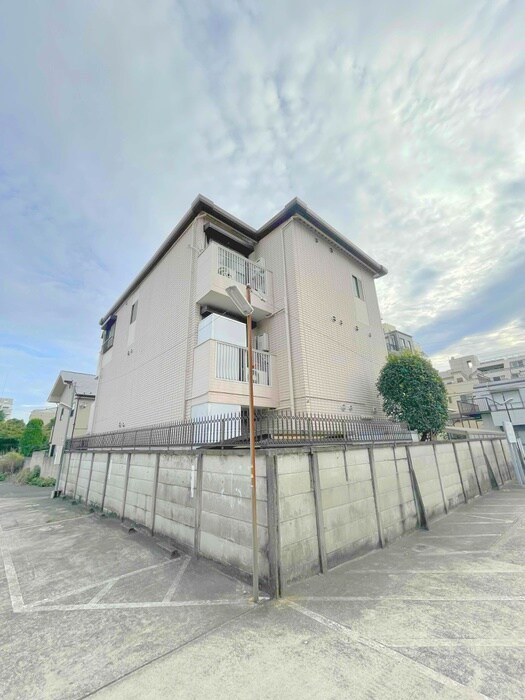 グレンハウスの物件外観写真