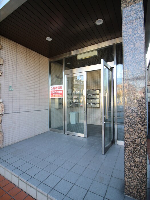 ヴィスターラティーズの物件外観写真