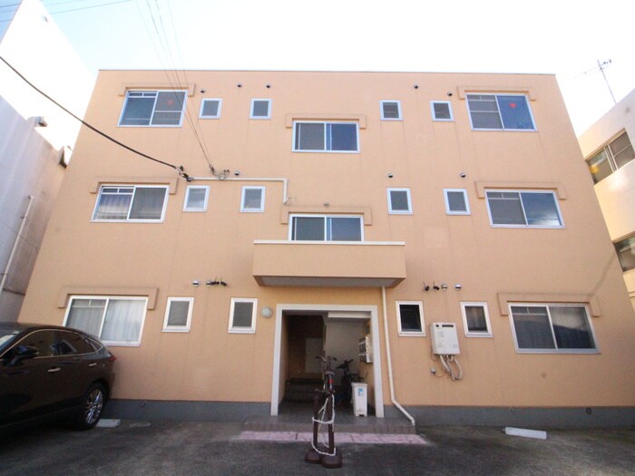 シャトウ中野アネックスの物件外観写真