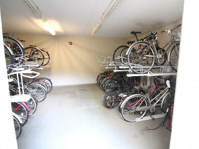 ｸﾞﾗﾝｳﾞｧﾝｳｴｽﾄｳﾞｨﾙ町田(406)の物件外観写真