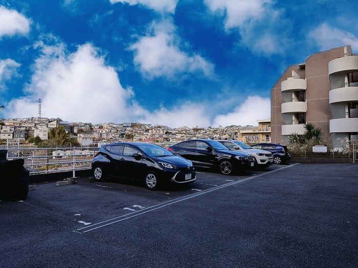 コ－ト権太坂の物件外観写真