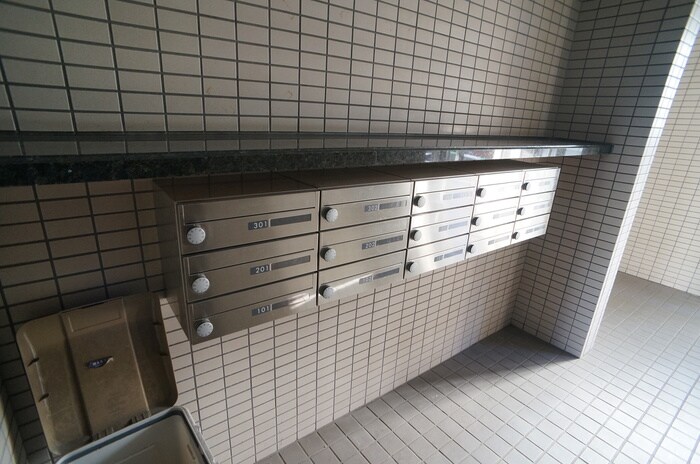 Ｍ．Ｙフラット宮堀の物件外観写真