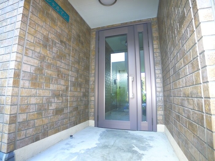 シャルマンの物件外観写真