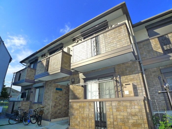 シャルマンの物件外観写真