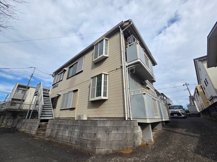 グランデュール緑ヶ丘の物件外観写真