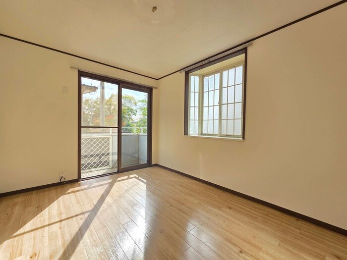 グランデュール緑ヶ丘の物件内観写真