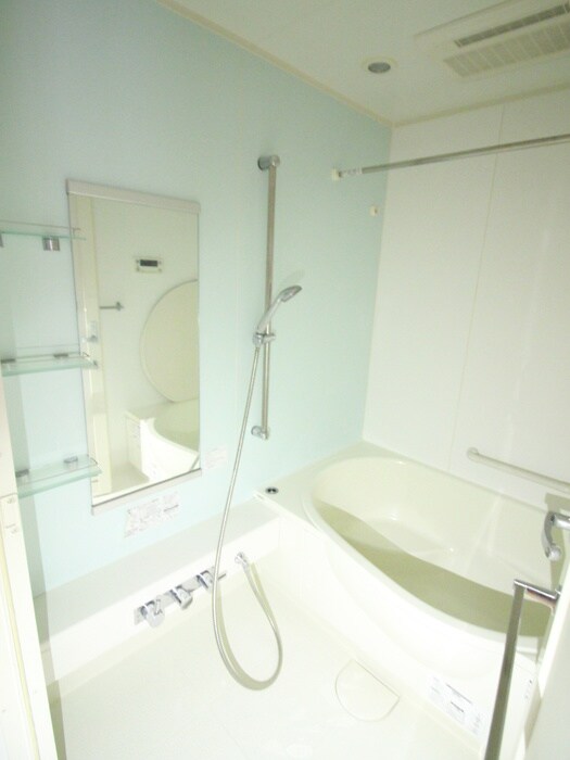 ＡＸＩＳ桜木町の物件内観写真