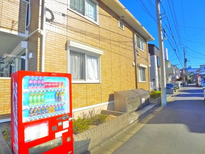 センターハウスＢ棟の物件外観写真