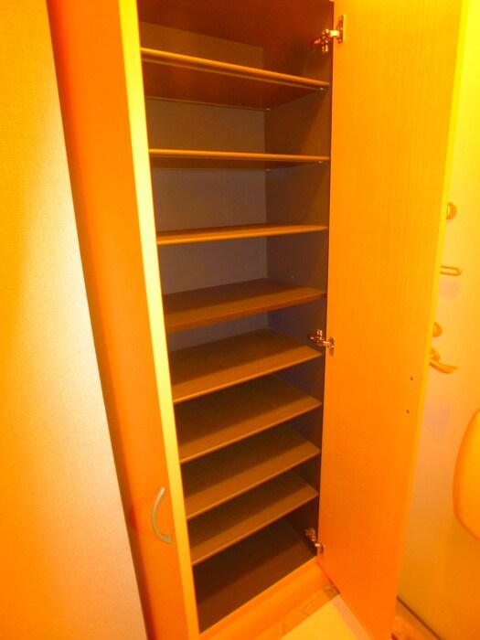 センターハウスＢ棟の物件内観写真